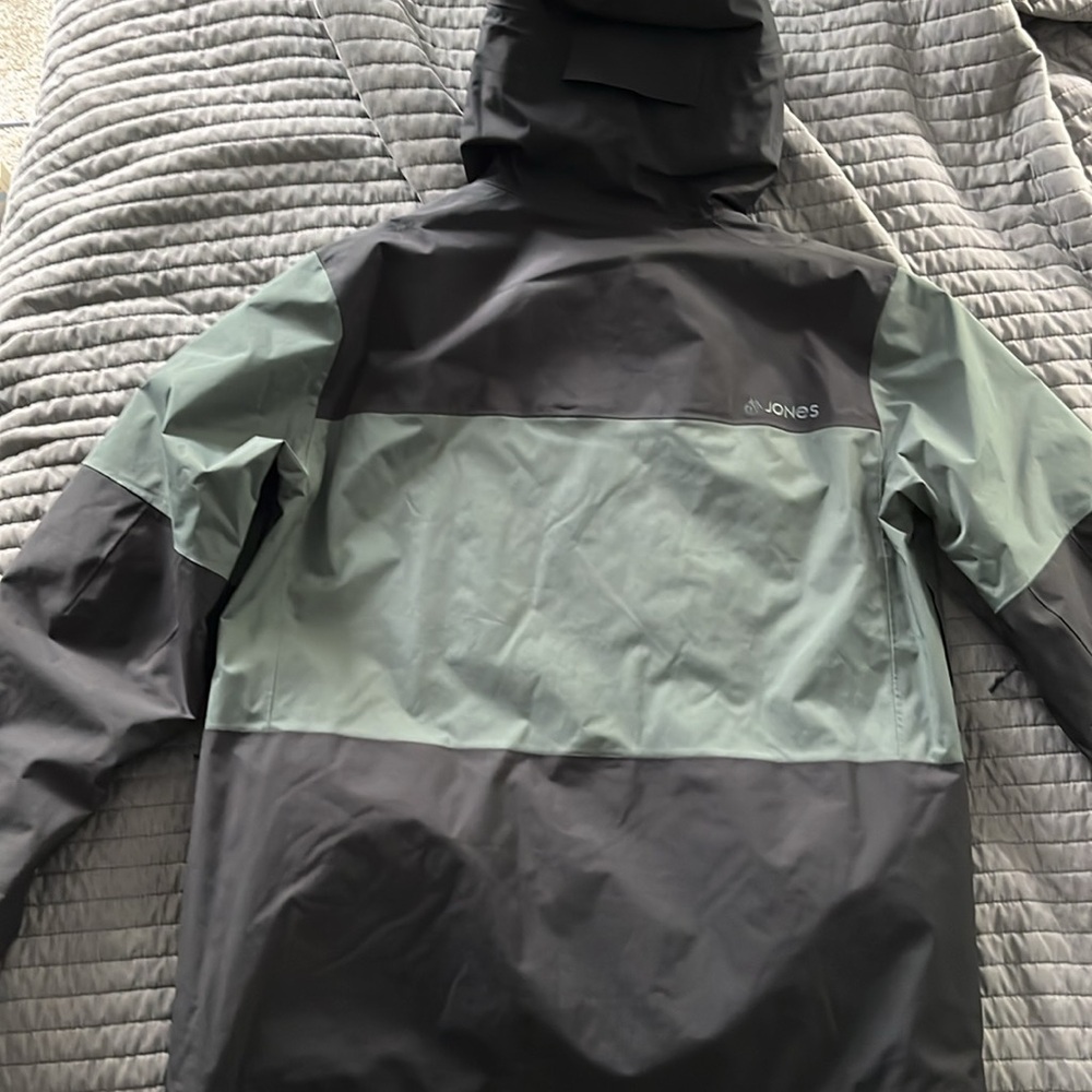 NWT Jones Mountain Surf Jacket Dawn Blue/Black - Picture 4 of 4
